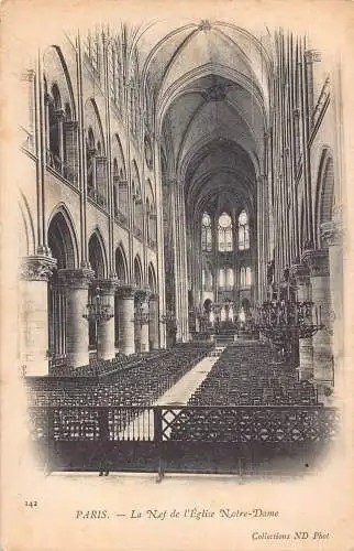 C056 Frankreich Paris La Nef de L'Eglise Notre Dame Vintage Postkarte