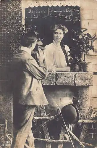 A146 Fotomontage Liebe Romantik Paar Pflanzen Frau lachend Vintage Postkarte