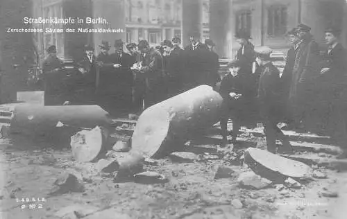 A167 Deutschland 1927 Straßenkrieg in Belrin Denkmalsäule Aufnahme Postkarte