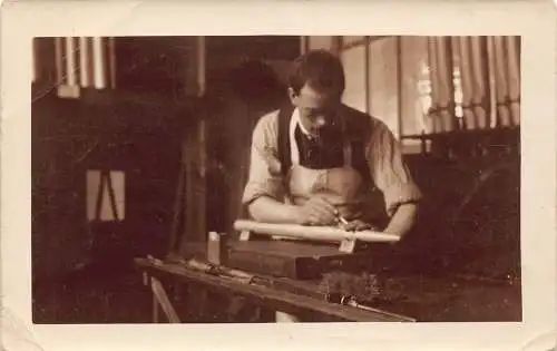 L040 Tischlerwerkstatt Sozialgeschichte Echtfoto Postkarte