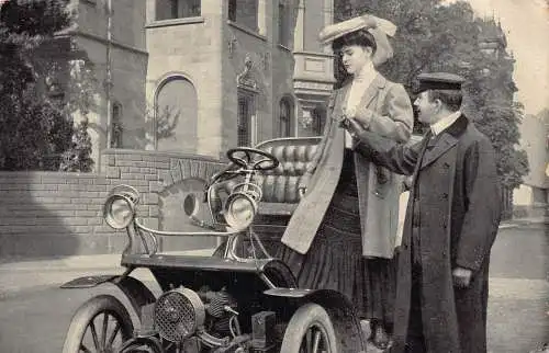 L040 Österreich 1908 Paar Automobil Oldtimer Postkarte