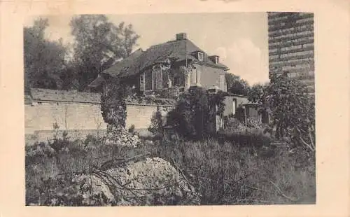 A141 Frankreich 1916 Feldpost 1. Weltkrieg Beaucourt, Ortspartie mit Wohnhaus Postkarte