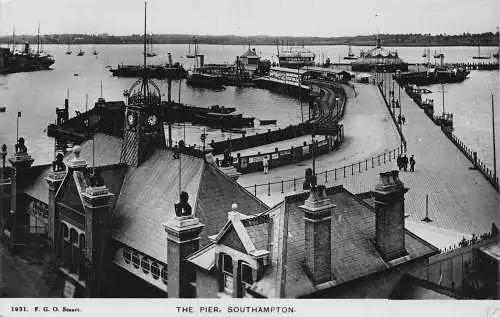 L234 England 1922 The Pier Southampton Steamboat Ships Vintage Postkarte