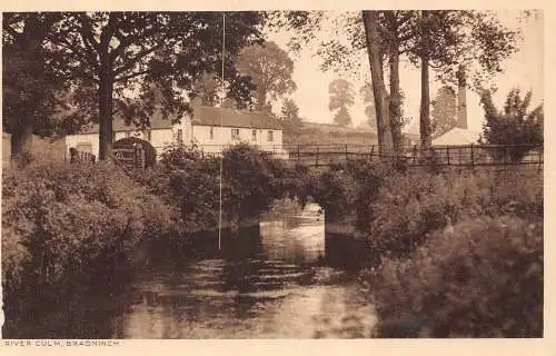 L238 England Bradninch River Culm Bridge House Vintage Postkarte
