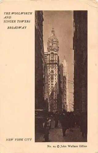 A972 US The Woolworth and Singer Towers Broadway New York City Vintage Postkarte