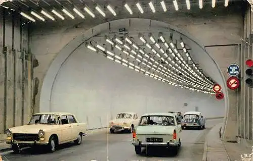 C065 Frankreich Chamonix Mont Blanc, Tunnel, Autos RPPC Vintage Postkarte