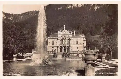 A139 Deutschland Schloss Linderhof Schlossbrunnen RPPC Postkarte