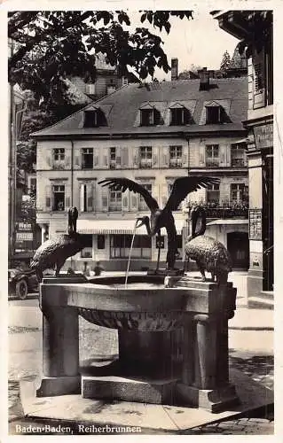 L213 Deutschland Baden-Baden Reiherbrunnen Brunnen Vintage Postkarte