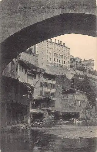 L118 Frankreich Thiers Pont de Seychalles Gebäude Brücke Vintage Postkarte