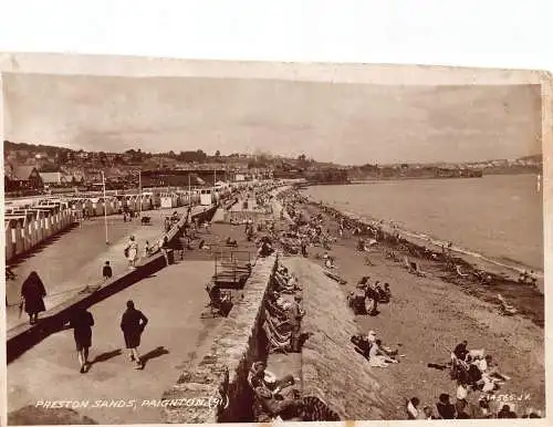 L232 England 1936 Preston Sands Paignton People Chairs Vintage Postkarte