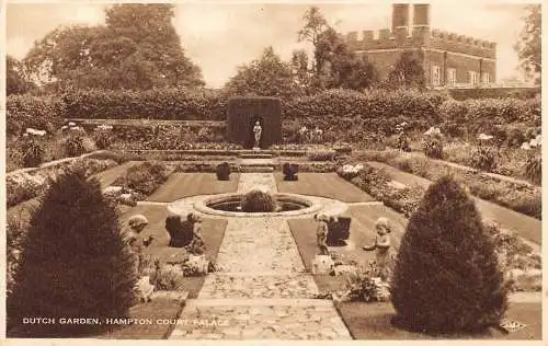 L232 England Dutch Garden Hampton Court Palace Vintage Postkarte