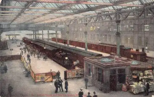 L373 England Bradford Interior Midland Bahnhof Zeitungsladen Postkarte