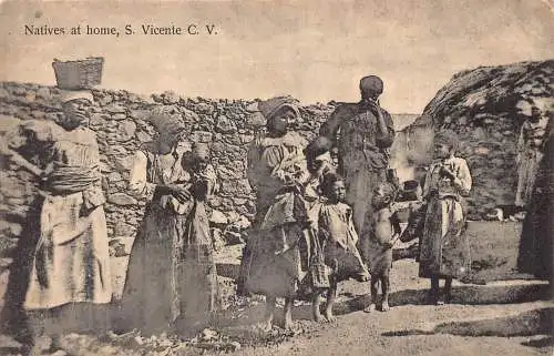 A831 Kapverde Sao Vicente Ureinwohner zu Hause Kinder Ethno Postkarte