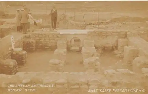 England East Cliff Folkestone Sixteen Butteresses Roman Site Vintage Postkarte