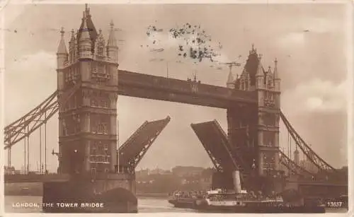 L069 England London The Tower Bridge Dampfschiff Postkarte