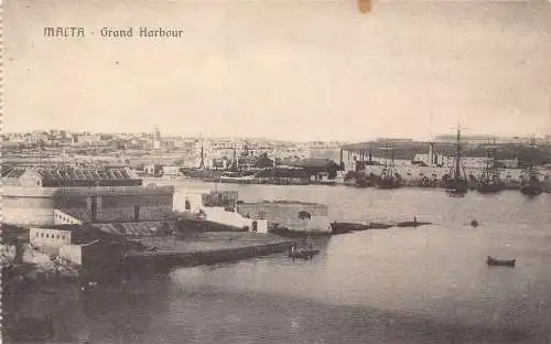 Malta Valletta Grand Harbour Panorama Boote Vintage Postkarte