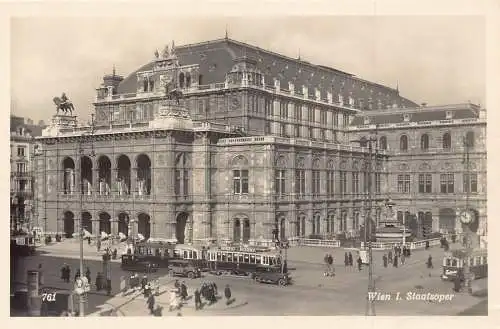 Österreich Wien Wien Staatsoper Oper Auto Straßenbahn Radic Geil Schild RPPC Postkarte