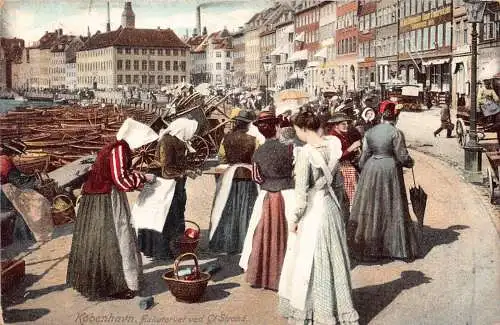 Dänemark Kopenhagen Fisketorvet ved Strand Fischmarkt Frauen Vintage Postkarte