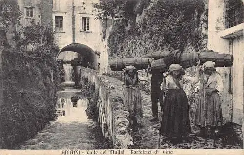 Italien 1911 Amalfi Valle dei Mulini Portatrici di Vino Alte Frauen Wein Postkarte