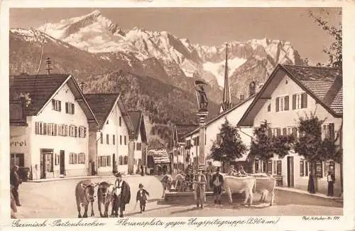 Deutschland Garmisch-Partenkirchen Floriansplatz gegen Zugspitz Rinder Postkarte