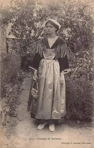 Ethnische französische traditionelle Kostüme Frauen aus Quiberon Postkarte