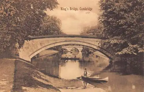 B004 England Cambridge King's Bridge Boat Vintage Postkarte