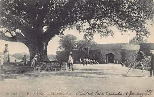 A998 Indien Northern Fort Gate Belgaum Vintage Postkarte