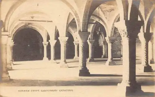 B004 England Norman Crypt Canterbury Cathedral Vintage Postkarte