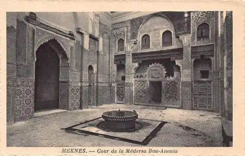 B009 Marokko Meknes Cour de la Medersa Bou Anania Vintage Postkarte