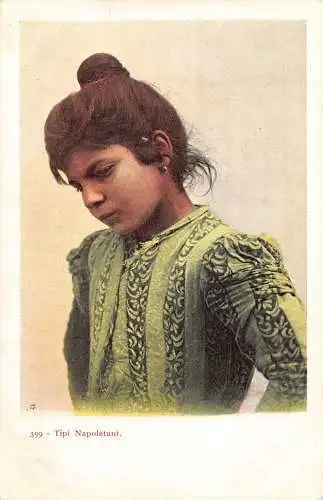 B001 Italien Tipi Napoletani Napoletan Typen Mädchen im Kleid Vintage Postkarte