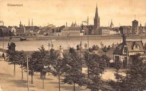 B022 Deutschland Düsseldorf Teilansicht Vintage Postkarte