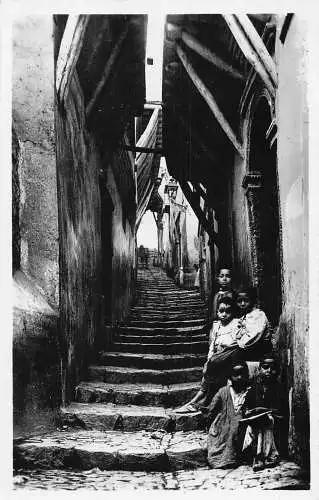 B018 Algerien Algier Rue Arabe Street Native Boys Ethno RPPC Vintage Postkarte