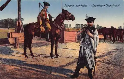 Ungarn Männer in traditionellen Kostümen Pferde Magyar Nepviselet Postkarte