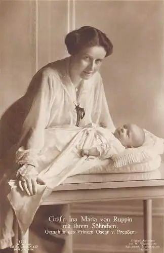 L074 Deutsches König Gräfin Ina Maria von Ruppin mit Sohn Vintage Postkarte