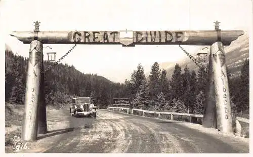 L007 Kanada Alberta Yoho Nationalpark Studebaker Automobiles Vintage Postkarte