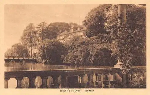 A088 Deutschland Schloss Bad Pyrmont Vintage Postkarte