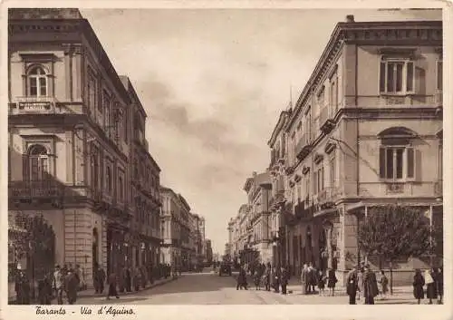 B026 Italien Taranto Via d'Aquino Straße Vintage Postkarte