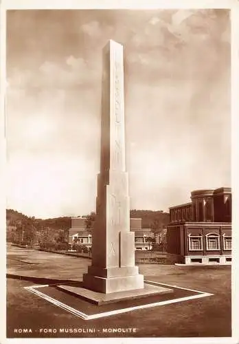 B026 Italien Roma Rom Foror Mussolini Monolith RPPC Postkarte