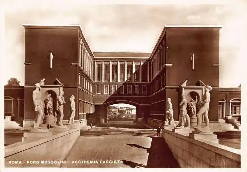 B026 Italien Rom Rom Foro Mussolini Statuen RPPC Postkarte