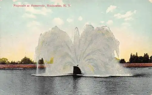 B029 US New York Rochester Fountain at Reservoir Vintage Postkarte