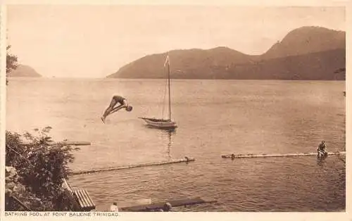B035 Trinidad Bathing Pool at Point Baleine Jumper Schwimmer Vintage Postkarte