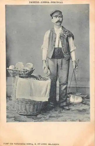B032 Jobtypen Portugal Lissabon Padeiro Bäckermann Brothändler Postkarte