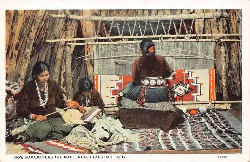 B043 Indianer Wie Navajo-Teppiche in der Nähe von Flagstaff Arizona hergestellt werden Postkarte