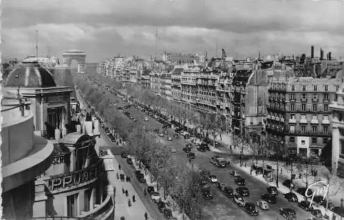 C100 Frankreich Paris Avenue des Champs Elysees Vintage Postkarte
