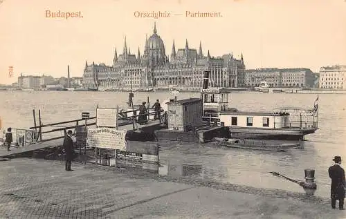 B052 Ungarn Budapester Parlament Dampfschiff nach Lanchid Vintage Postkarte