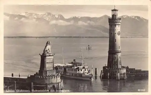 L186 Deutschland Lindau Bodensee Hafeneinfahrt Leuchttürme RPPC Vintage Postkarte