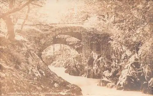 B056 Wales Bettws-y-Coed Roman Bridge RPPC Vintage Postkarte
