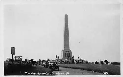 B055 England War Memorial Scarborough Auto RPPC Vintage Postkarte