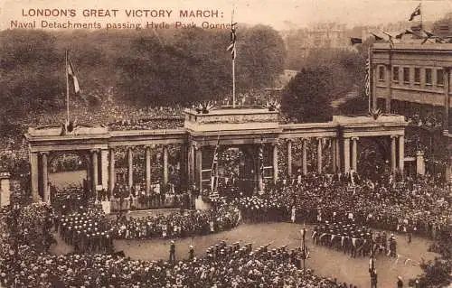 L367 England Londons Great Victory March Navy Detachments vorbei Postkarte