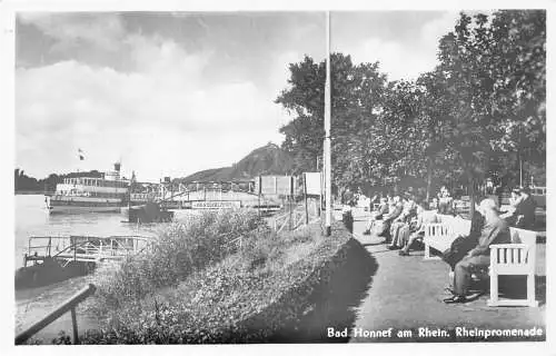B090 Deutschland Bad Honnef am Rhein Rheinpromenade Dampfschiff RPPC Vintage Postkarte